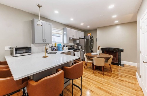 Roxbury Apartment | In-Unit Laundry | Your Family & Friends Space