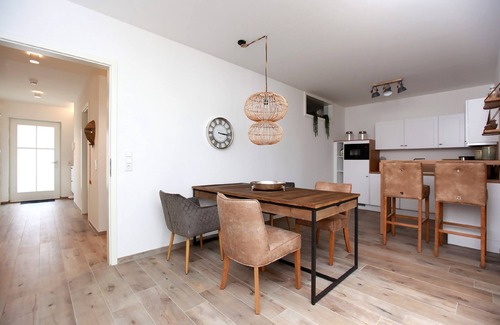Ostseebad Wustrow Apartment | Beachside Retreat Just 100m from the Oceanfront