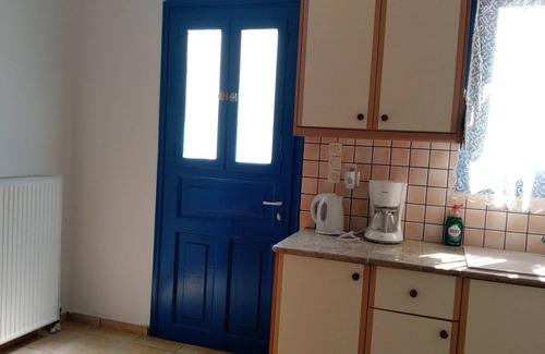 Vari Apartment | Beachside Retreat in Vari of Syros - Family Friendly Stay