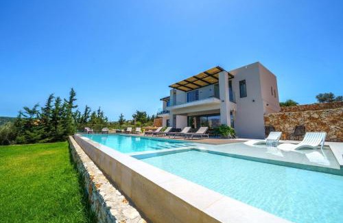 Apokoronas Villa | In Vivo Villa: Breathtaking Ocean Views with Heated Pool