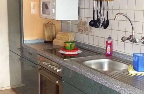 Blumenholz House | Modern Retreat in Weisdin with Family-Friendly Amenities
