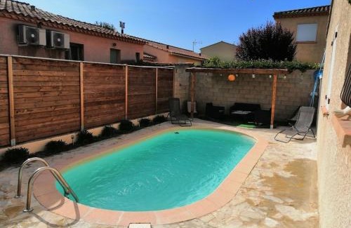 Saint-Etienne-du-Gres Villa | Pet-Friendly Inadad with Pool and Ocean View Awaits You
