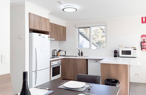 Thredbo Apartment | Inala 1: Two Bedrooms with Spectacular Mountain Views