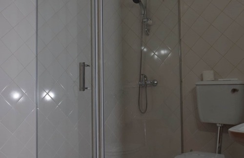 Santa Maria da Devesa Hotel | Relax at INATEL Castelo de Vide: Pool and Spa Retreat