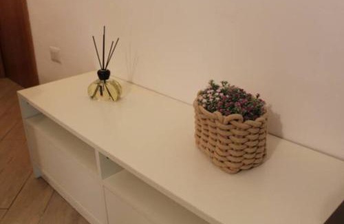 Tuscania Apartment | Cozy Casina di Mara: Family-Friendly with Fast WiFi
