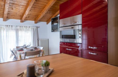 Zanica Apartment | Charming 4-Star Loft Near BGY with Breakfast & Pet-Friendly