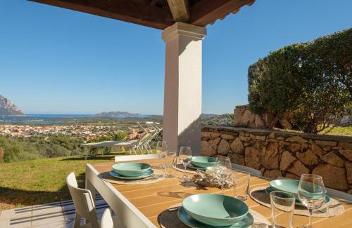 Porto San Paolo House | Picturesque Villa with Garden and Sea Views for Families
