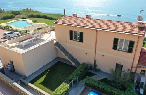 Cervo House | Incanto sul mare con enorme terrazza e piscina