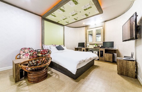 Ganghwa Hotel | Eco-Friendly Retreat at Incheon MS with Family Amenities