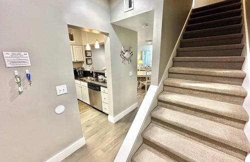 Sandestin Condo | Experience Lake Views and Golf Carts Minutes from the Beach