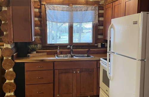 Cadiz Cabin | Lakefront Cabin with Scenic Views and Top Guest Ratings