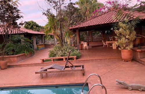 Rio Verde de Mato Grosso Villa | Nature-Embraced Retreat for Families and Pets