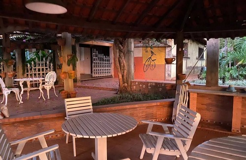 Rio Verde de Mato Grosso Villa | Nature-Embraced Retreat for Families and Pets