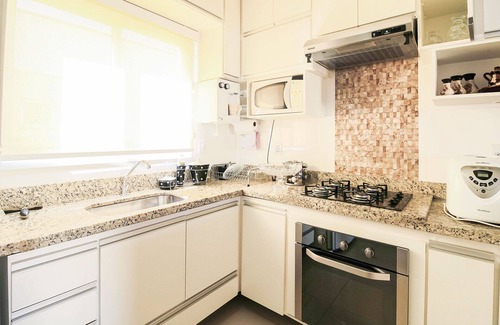 Santa Monica Apartment | Prime Location Apartment with Spa & Breakfast in Uberlândia