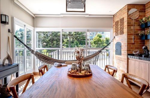 Vila Inglesa Apartment | Charming Apartment Near Centrinho do Capivari - Guest Rated 9.6