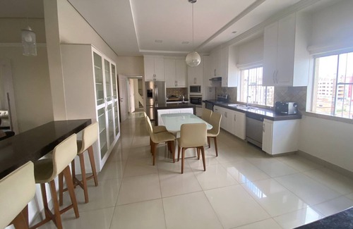 Patos de Minas Apartment | Discover the Incredible Central Penthouse with Hot Tub