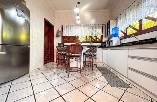 Ibiuna House | Exceptional Ibiúna Getaway with Pool, Ocean View & WiFi