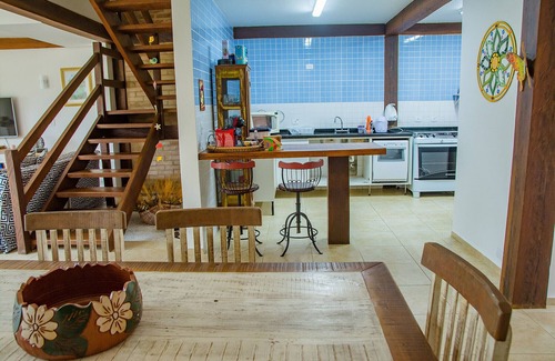 Guaeca House | Beautiful Beachfront Home with Wi-Fi in Guaecá, SP