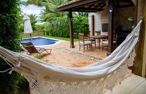 Guaeca House | Beautiful Beachfront Home with Wi-Fi in Guaecá, SP