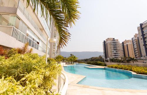 Vila Clais Apartment | Oceanfront Retreat with 4 Bedrooms and Spectacular Views