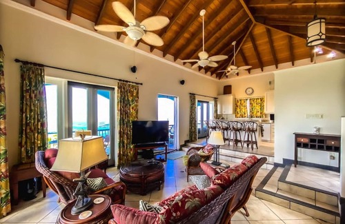 Estate Kings Quarter House | Spectacular 3 BR Villa with Breathtaking Harbor Views