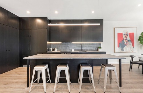 Fitzroy Apartment | Delightful Balcony Duplex in Fitzroy with Family Amenities