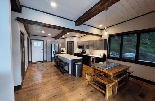 Rollins House | Incredible Flathead Lakefront property