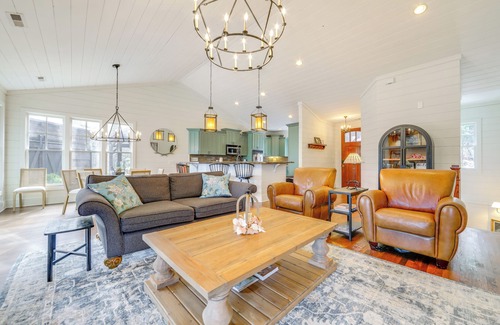 Cashiers House | Picturesque Cashiers Home with Deck & Lake Glenville Views