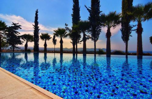 Polis Villa | Incredible Large Villa In Paphos sleeps 14 Children Pool, Jacuzzi, Huge Garden