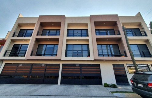 Ciudad Lopez Mateos Apartment | Premium Suite with Lake View & Spa, Steps from TEC!