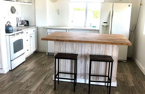 Doctor's Arm House | Oceanfront Retreat with Spectacular Views - Guest Rated 9.8