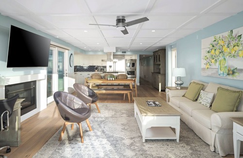 South Mission Beach Condo | Oceanfront Retreat: New Construction with Spectacular Views