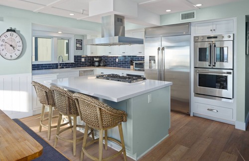 South Mission Beach Condo | Oceanfront Retreat: New Construction with Spectacular Views