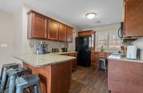 Chester House | Tranquil Ranch Retreat - Pet-Friendly Haven in the Woods