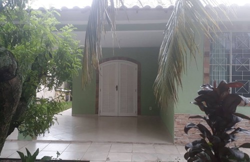 Sepetiba House | Relaxing Retreat with Pool and Pet-Friendly Perks