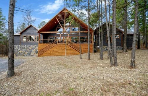 Pickens House | Incredible Spacious Cabin Surrounded by Nature for an Amazing Escape for the Whole Family in Broken Bow, Oklahoma