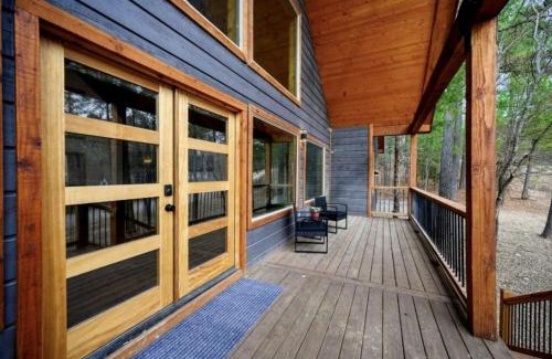 Pickens House | Incredible Spacious Cabin Surrounded by Nature for an Amazing Escape for the Whole Family in Broken Bow, Oklahoma