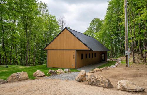 Cheneville Ski Chalet | Incredible view Pool table - Horizon sur le lac