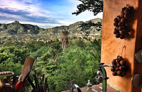 Tepoztlan House | Unforgettable Culinary Retreat with Chef Ana's Amazing Views