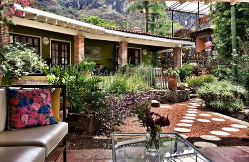 Tepoztlan House | Unforgettable Culinary Retreat with Chef Ana's Amazing Views