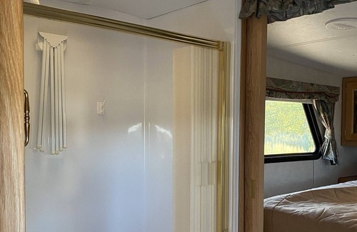 Drumheller House | Unmatched Views of Drumheller Hills - Family Friendly Stay