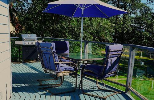 Greenbank House | Scenic Greenbank Getaway by AvantStay with Family-Friendly Perks