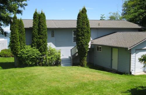 Greenbank House | Scenic Greenbank Getaway by AvantStay with Family-Friendly Perks