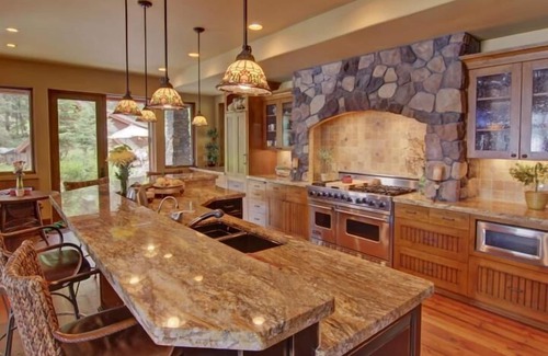 Coeur d'Alene Cabin | Unforgettable Waterfront Lodge on Lake Coeur d'Alene