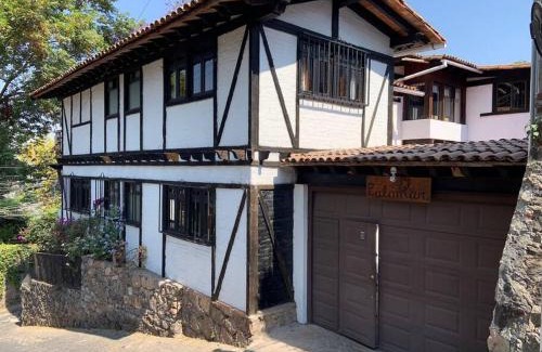 Agua Fria Apartment | Ideal Stay at Hostal Sobre el Centro de Valle, Rated 9.1
