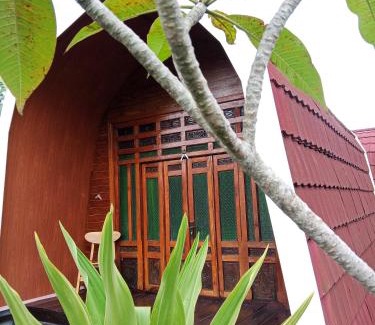 Argosari Villa | Cozy Indah Damai Cottages - Pet Friendly with Breakfast