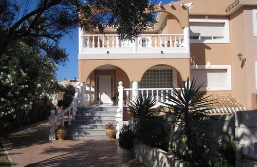Diputacion de Rincon de San Gines Apartment | Cozy Semi-Basement Apartment Near La Manga's Oceanfront
