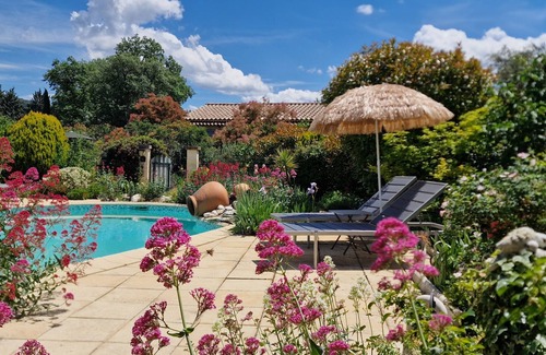 Saint-Saturnin-les-Apt Villa | Private Villa with Pool in Luberon - Rated 10/10 by Guests