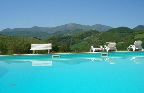 Cagli Other | Perfect Getaway: Apartment in Vineyard Farmhouse
