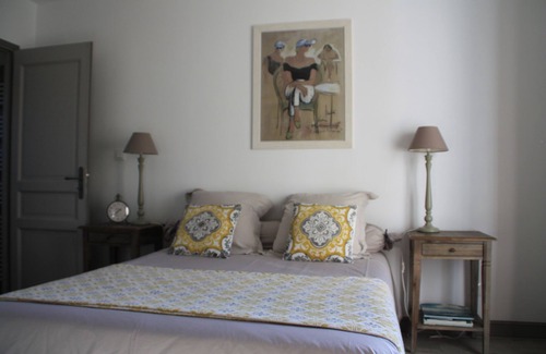 Vernon House | Independently Rated Room in Vernon/Giverny with Spa & Hot Tub